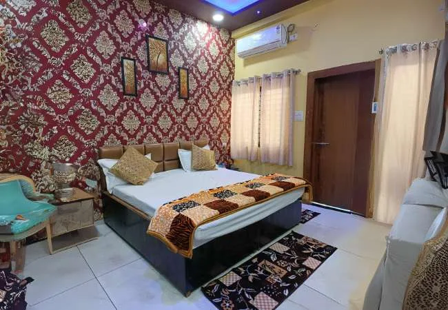 aarav homestay in ujjain room