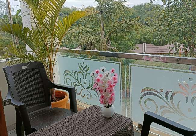 aarav homestay in ujjain balcony image