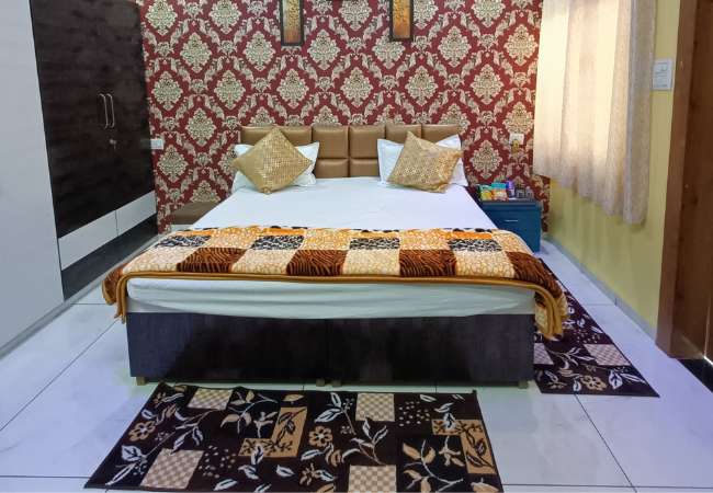 aarav homestay in ujjain room